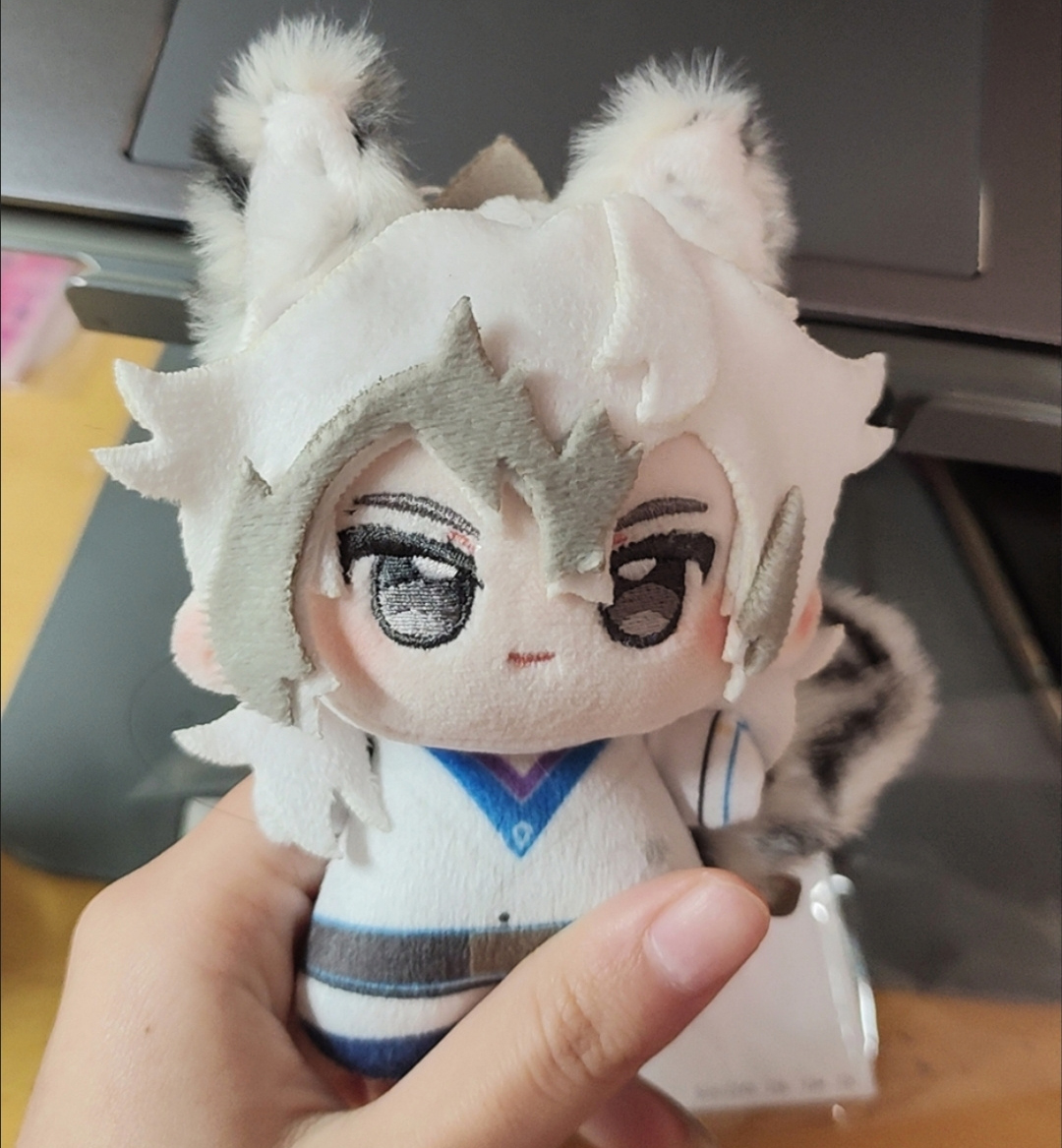 10cm Anime Silverash the Reign – Cosplay Plushie Prop Bewertung und Preis