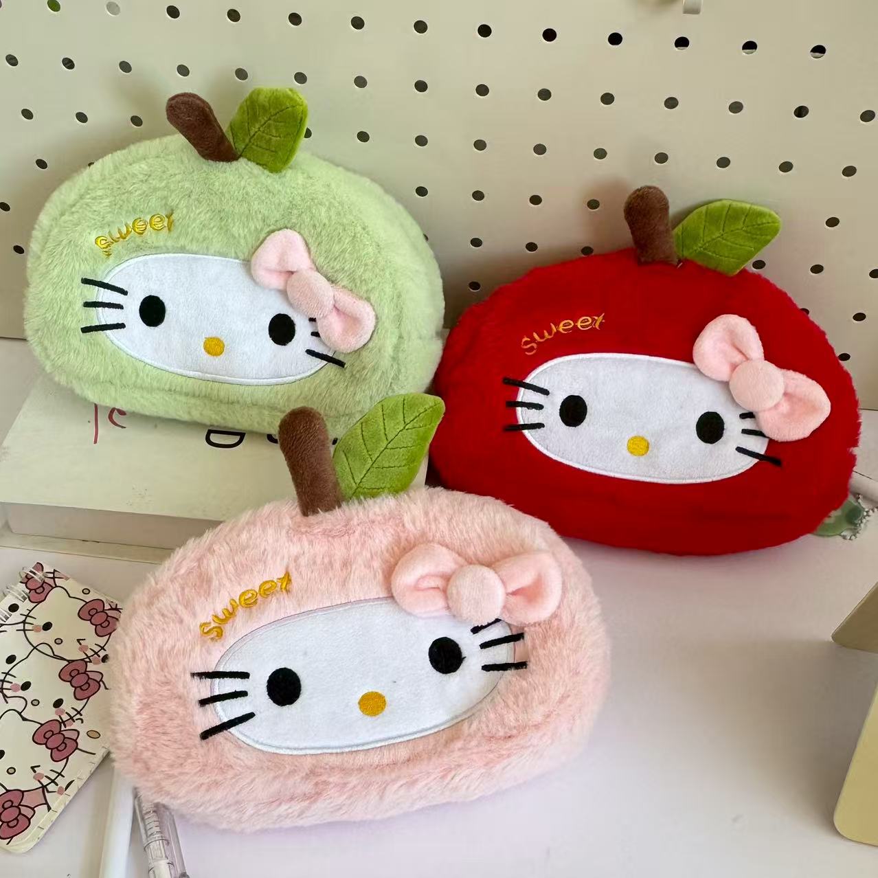Cute Hello Kitty Apple Cross D – Cosplay Flame Prop Bewertung und Preis