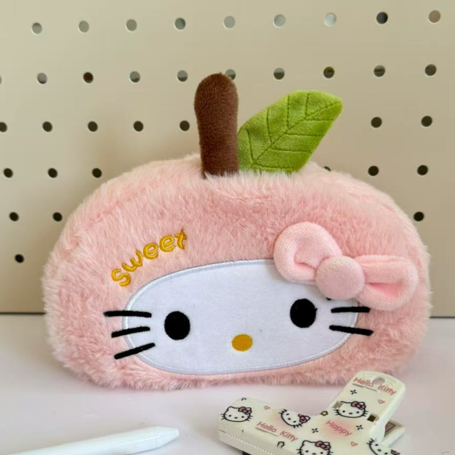Cute Hello Kitty Apple Cross D – Cosplay Flame Prop Bewertung und Preis